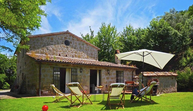 Villa in Rome with Pool & Garden