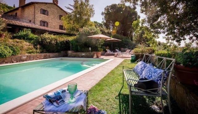 Villa with panoramic pool Passignano sul Trasimeno, Umbria