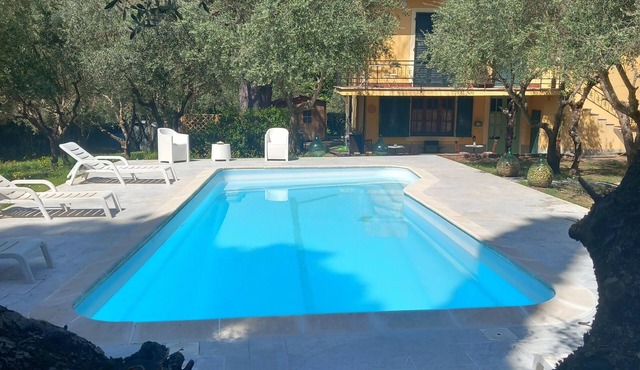Villa 'La Kasà' with Private Pool, Wi-Fi, and Air Conditioning