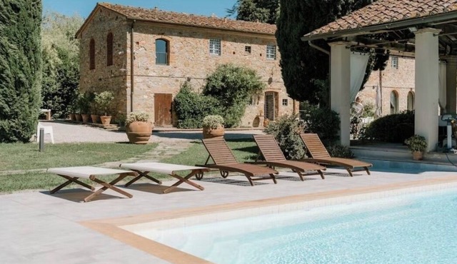 Villa La Serra-View and Charm in Tuscany