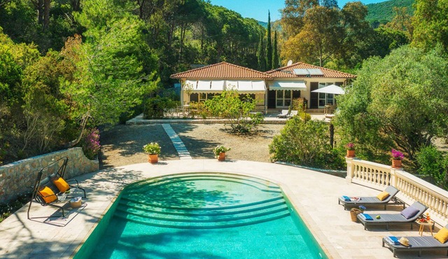 Villa Laconella 8+4, Emma Villas