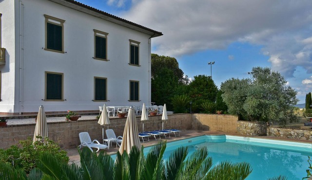 Villa Lama 24 - Ten Bedroom Villa, Sleeps 24