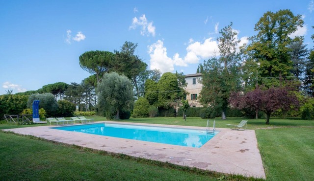 Villa Lama By MMega