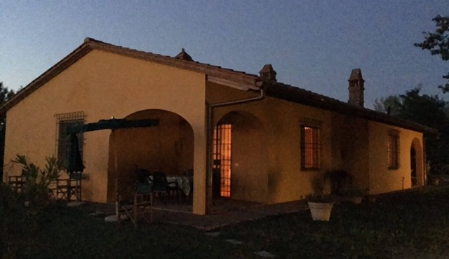 Villa "Le Ginestre" with swimming pool on Tuscan hills.