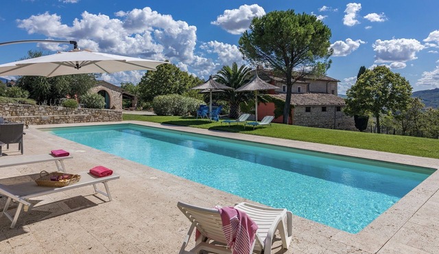 Villa Le Logge 12, Emma Villas