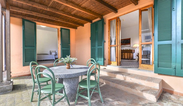 Villa 'Lentisco' with Private Terrace, Private Garden and Wi-Fi