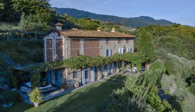 Villa Marlia 12 by MMega