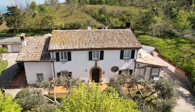 Villa Napoleon: beautiful villa into the nature, between Pesaro and Cattolica