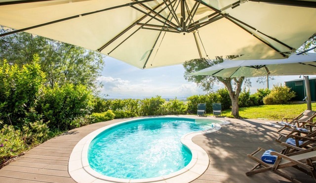 Villa Ostra by MMega