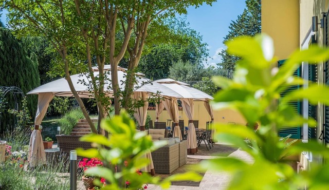 Villa Poggio 8 - Four Bedroom Villa, Sleeps 8