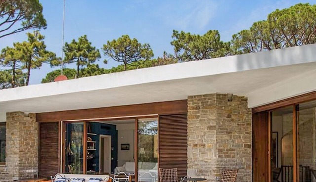 Villa Smeralda, Roccamare Pinewood, just a 5-minute walk from the private beach.
