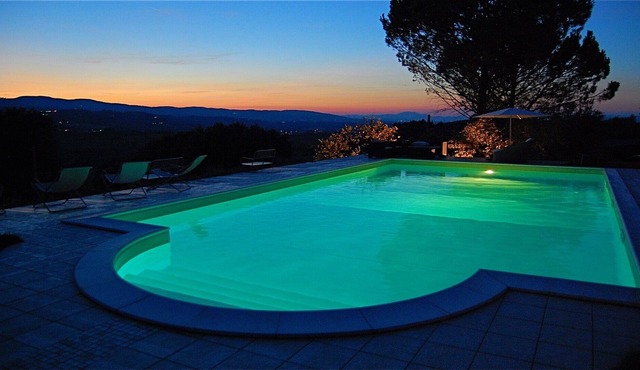 VILLA SOLE VINO, EXC POOL, WALK TO MONTEFALCO+BEVAGNA 3 KMS, PIZZARIA 1KM, WIFI