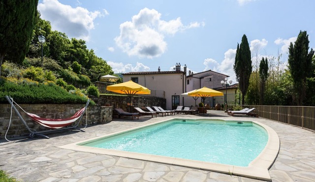 Villa Vecci - Superb farmhouse with garden and panoramic pool in Dicomano