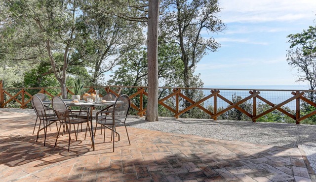 Villa Vetta Marina - Deluxe Two Bedroom House