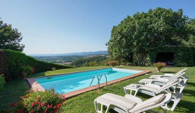 Villa Violante - Private villa with pool in Tuscany