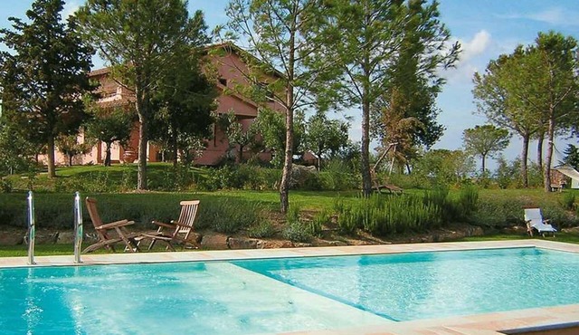 Villa with Pool and Gym