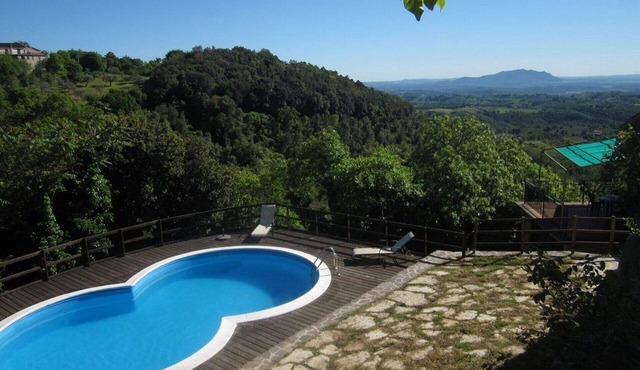 Villa with pool and spectacular views in Montasola