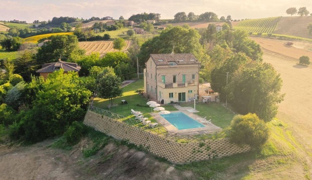 Villa with private pool and incredible view