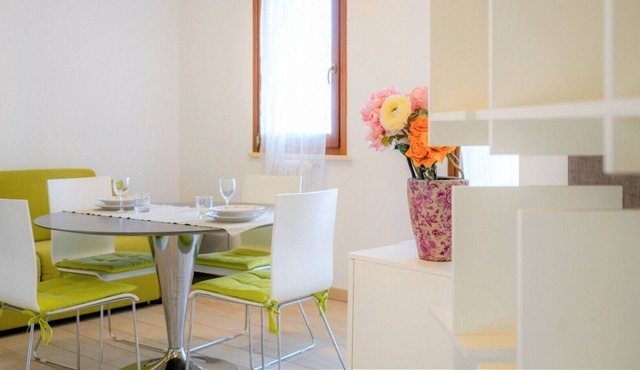 Viserbella Apartment! Two minutes from the beach