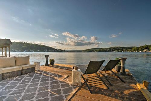Waterfront Harveys Lake House w/Private Dock!