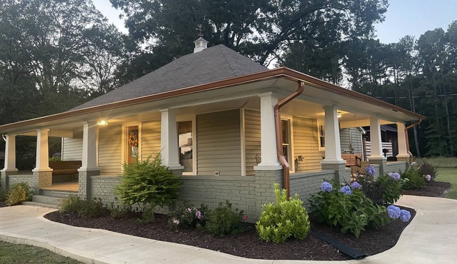 Welcome to The Southern A warm retreat that you will not want to leave.