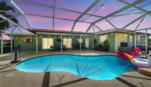 White Sands Escape – Heated Pool & Fire Pit