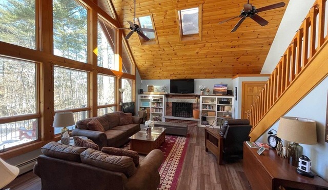 Winter Getway/Summer Fun at Kezar Lake Cabin-Lovell, ME