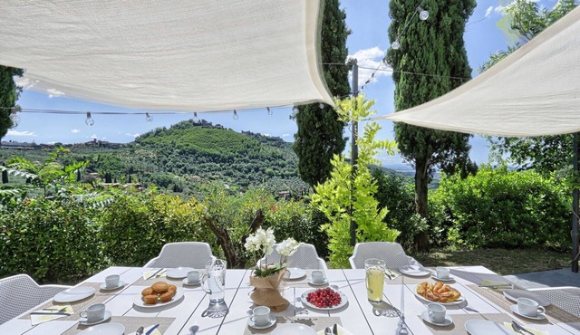 Wonderful private villa for 12 people with A/C, private pool, WIFI