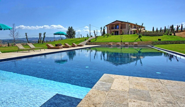Wonderful private villa for 12 people with A/C, WIFI, private pool, TV, patio and panoramic view