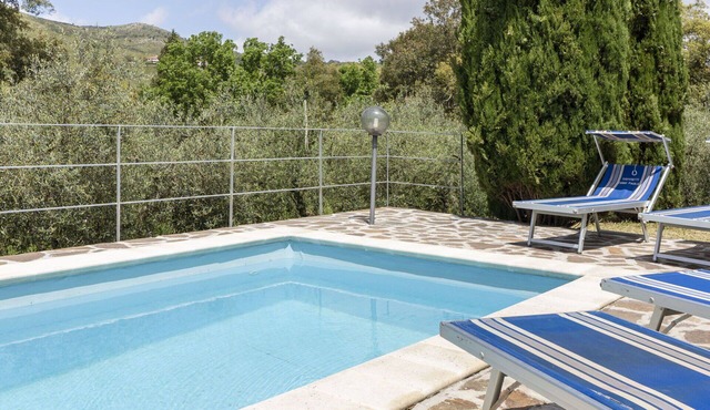 Wonderful private villa for 10 people with WIFI, private pool, TV, patio and pets allowed