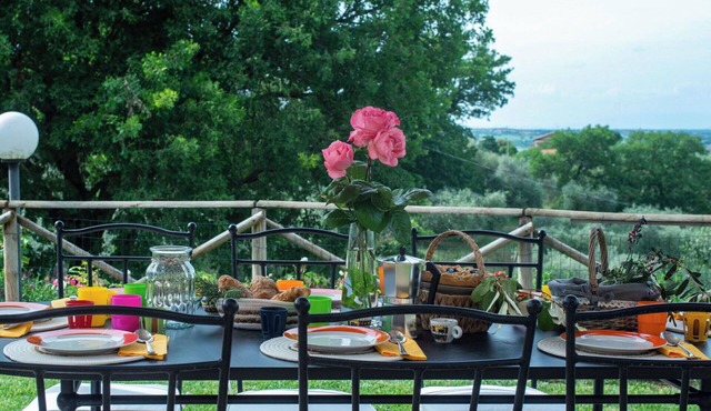 Wonderful private villa for 6 people with private pool, WIFI, A/C, TV, patio and pets allowed