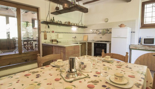 Wonderful private villa for 10 people with WIFI, pool, A/C, TV and panoramic view