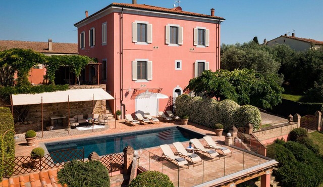 Wonderful Villa for 11 People with private pool