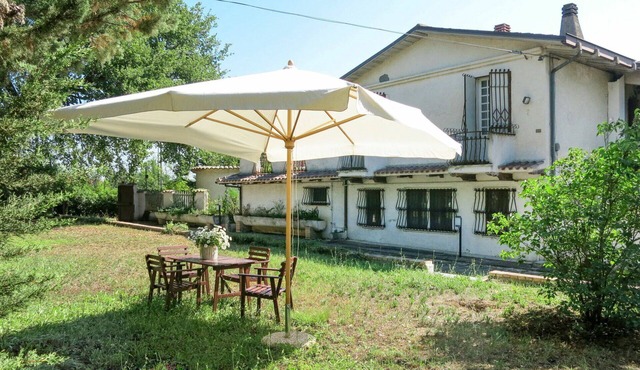 Wonderful villa for 6 guests with hot tub, A/C, TV, terrace and parking