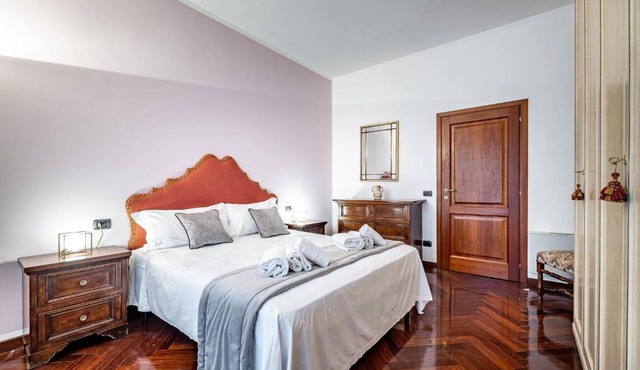 YiD Elegant apt with garage