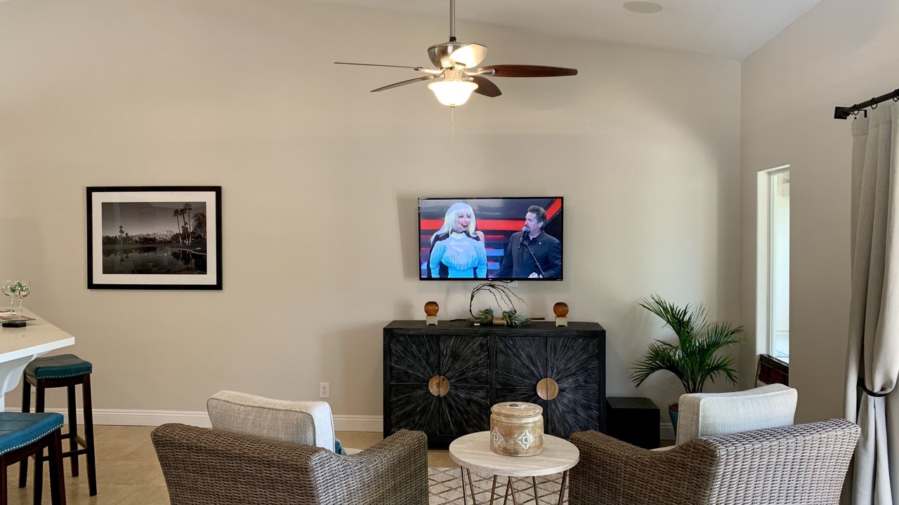 Photo of Livingroom in Bermuda Dunes
