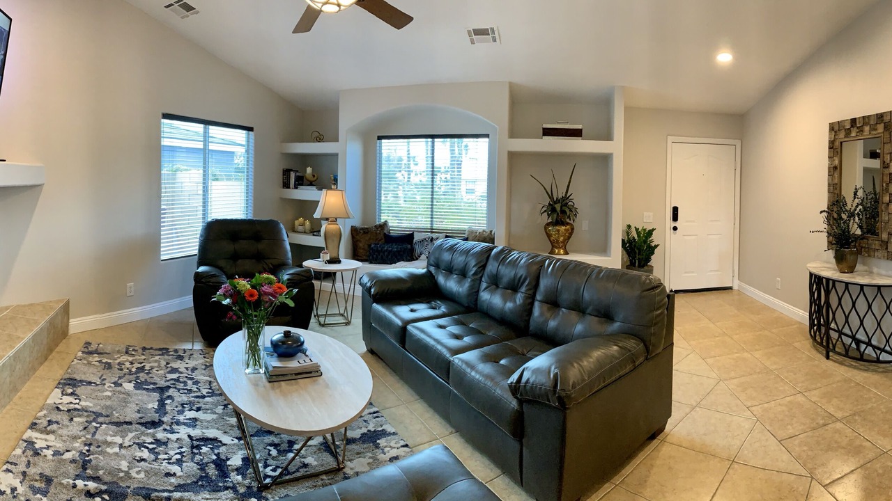 Photo of Livingroom in Bermuda Dunes